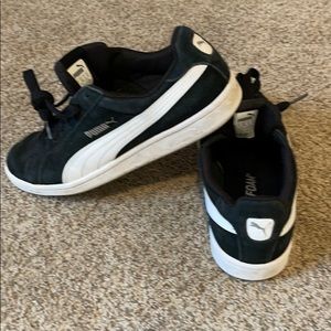 Puma suede men’s 8 sneakers